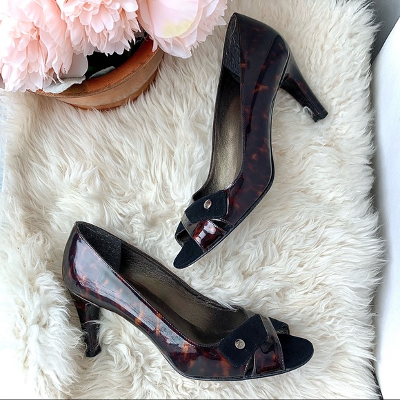Stuart Weitzman Tortoise Leather Suede Heel Pumps - Picture 5 of 15